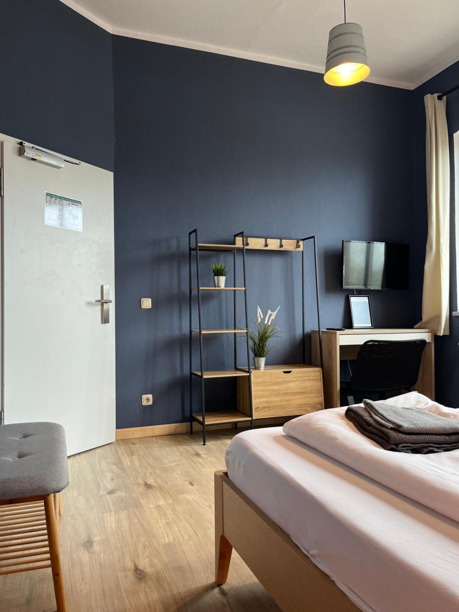 Blue Doors Hostel Ktv Rostock Exterior foto