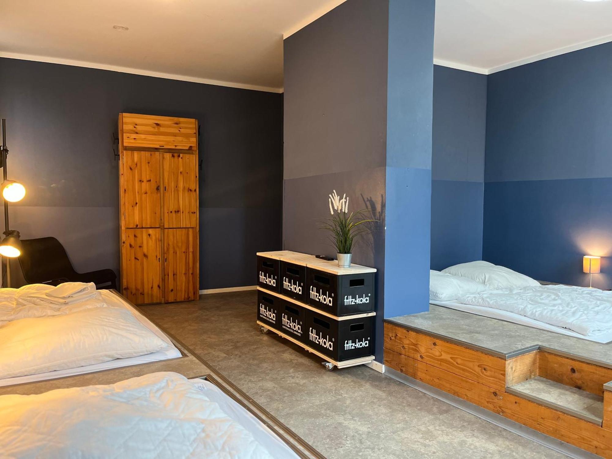 Blue Doors Hostel Ktv Rostock Exterior foto